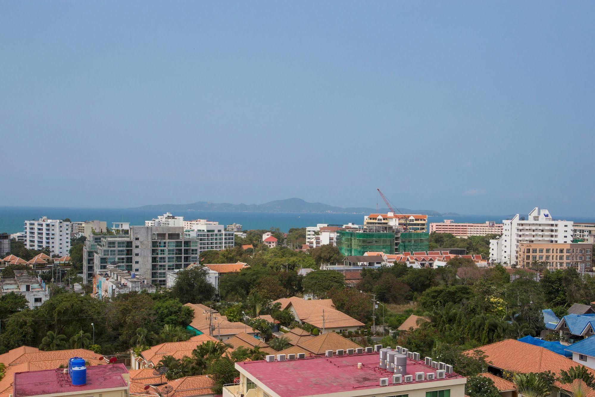 South Beach Pattaya Pantai Jomtien Bagian luar foto